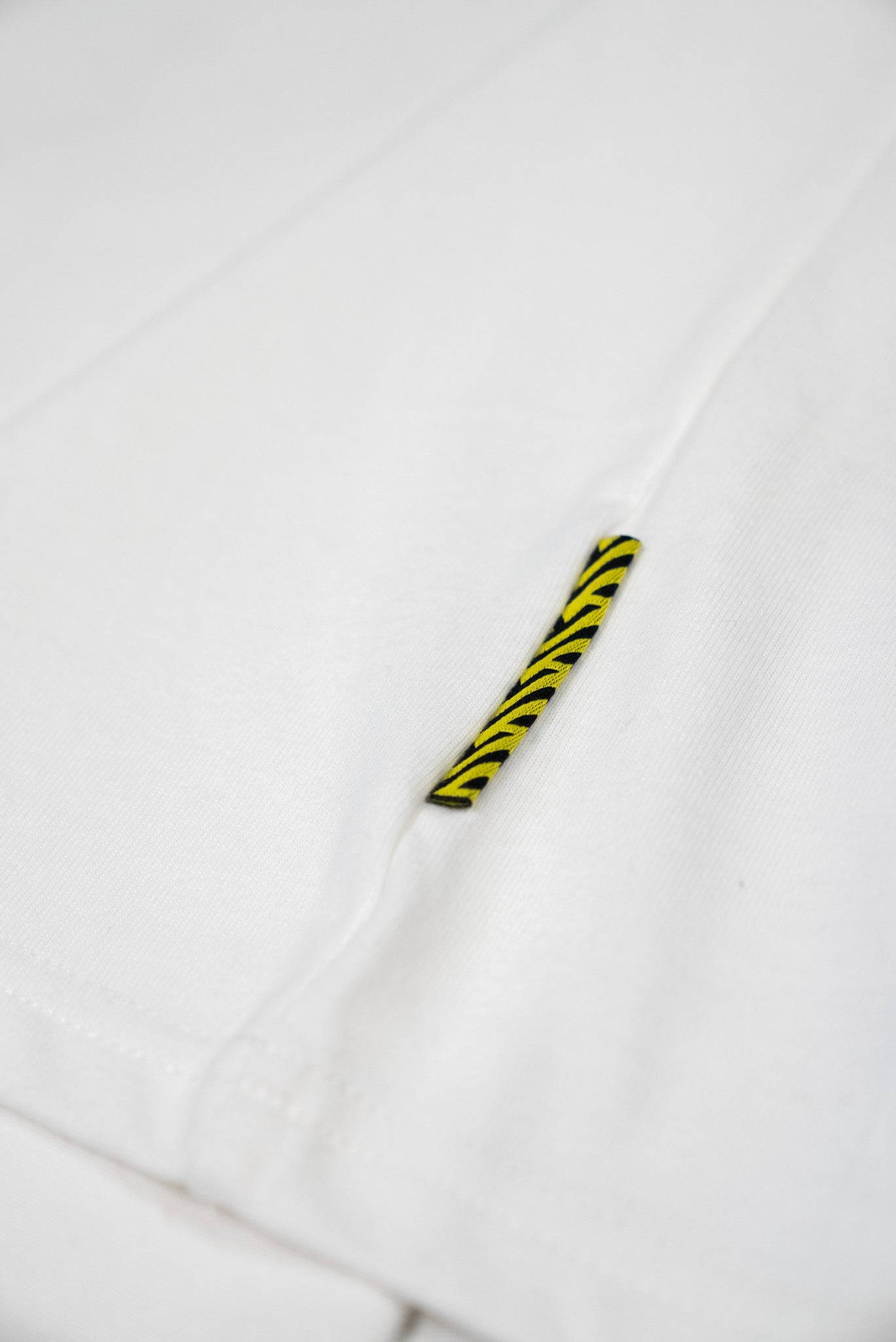 Original embroidery T-Shirt(White/Black)
